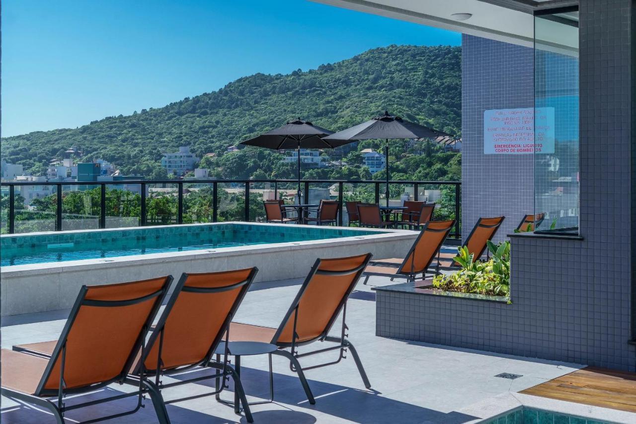 Adra 106 - Apartamento No Centro De Bombinhas - Rooftop Com Piscina E Academia - A Poucos Metros Da Praia - Exterior photo