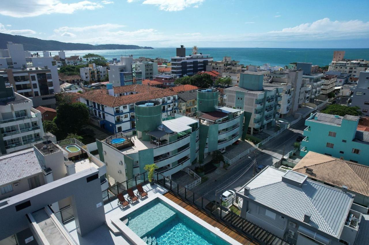 Adra 106 - Apartamento No Centro De Bombinhas - Rooftop Com Piscina E Academia - A Poucos Metros Da Praia - Exterior photo